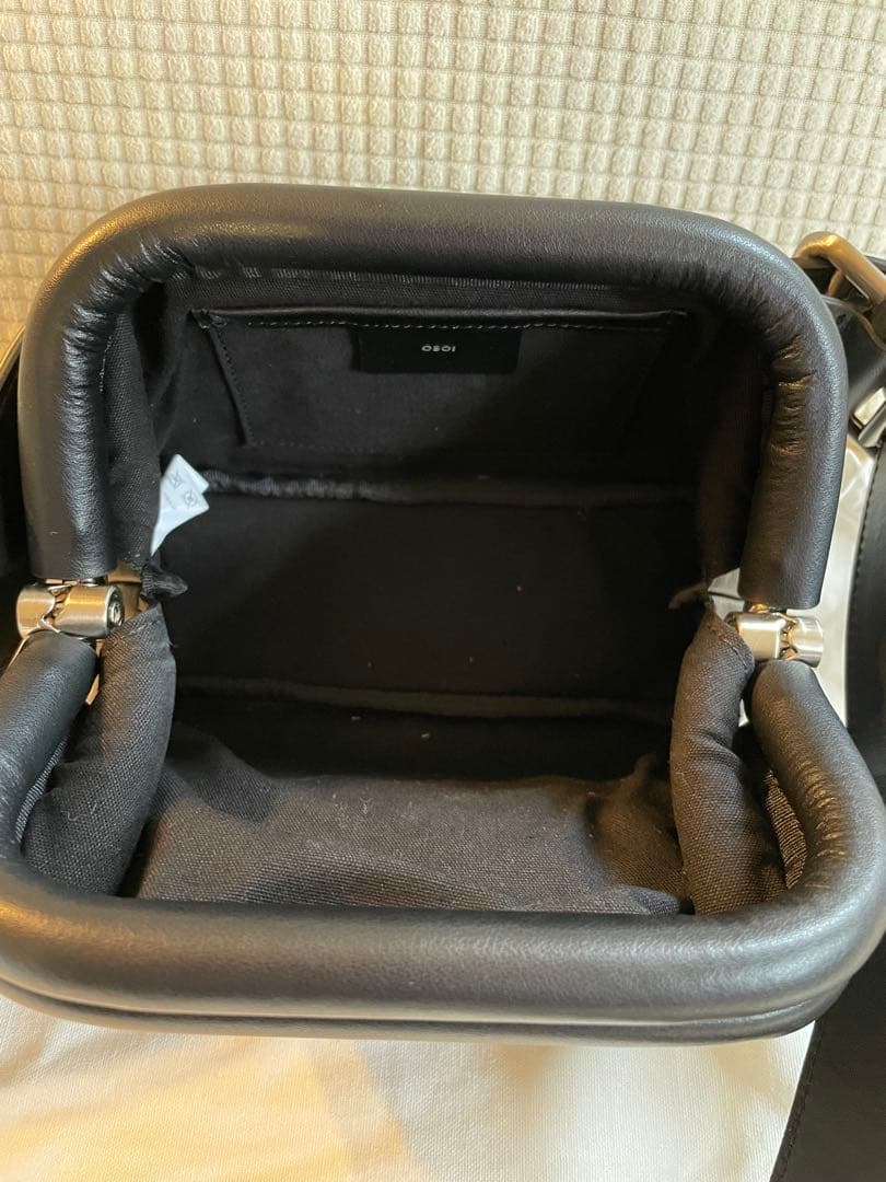 OSOI ブラックレザーバッグ