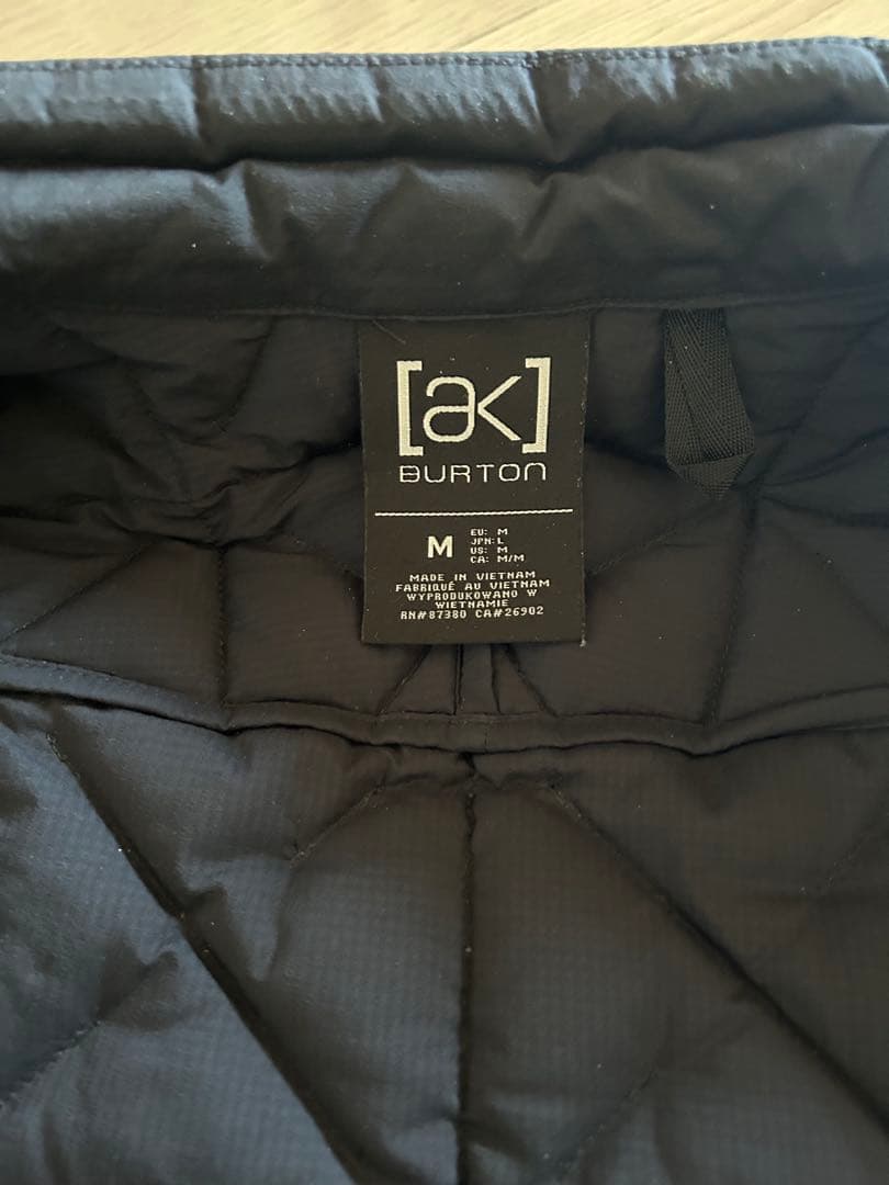 Burton [aK] ライトダウン ジャケット　M サイズ　バートン　ak