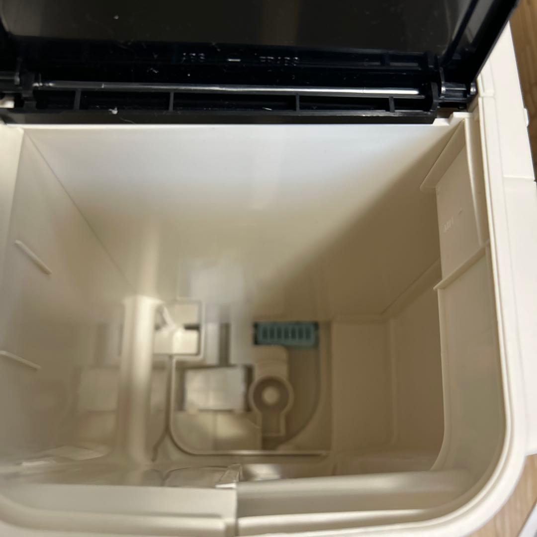 IRIS OHYAMA セラミックファンヒーター PCH-HM12B-W