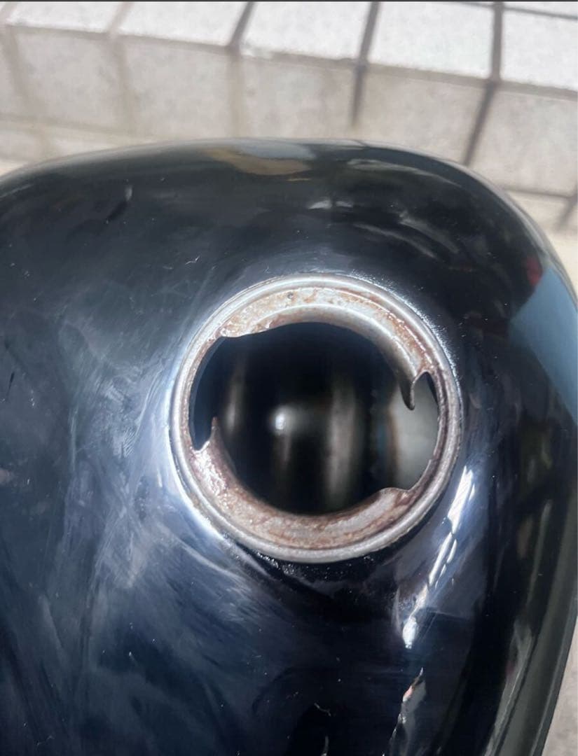 ハーレーダビットソン　マスタングタンク　コック付き