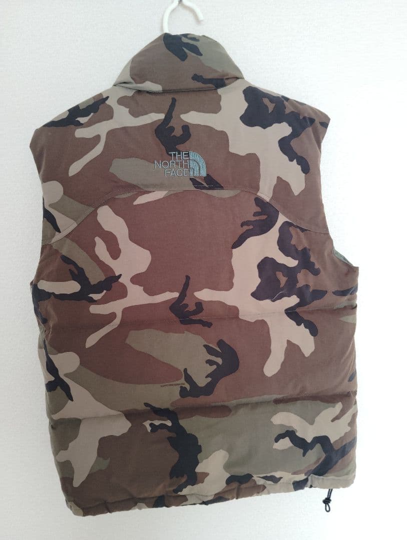 THE NORTH FACE カモフラージュ ダウンベスト