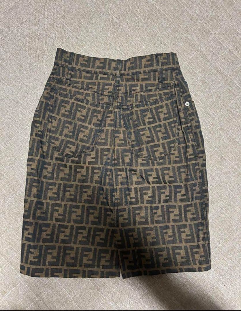 Fendi ロゴパターン タイトスカート