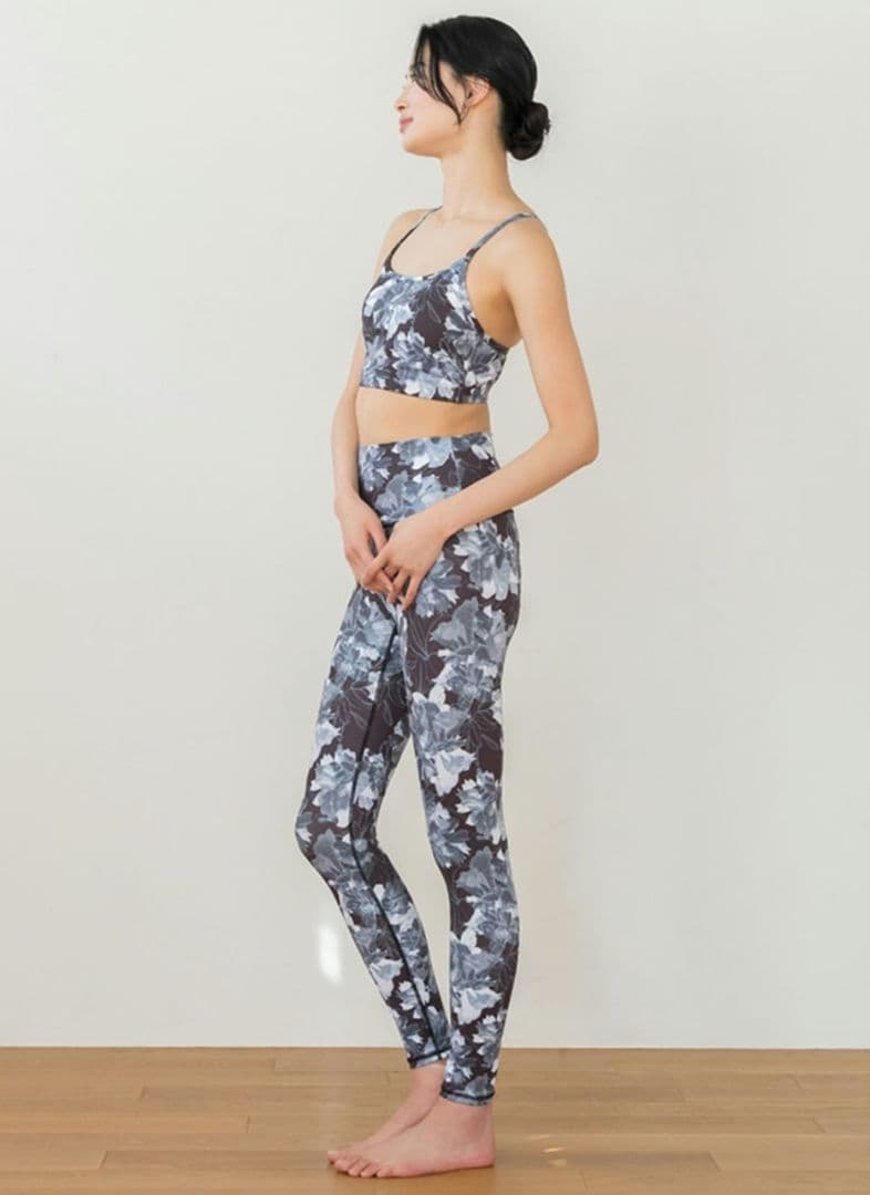 《新品未使用》【最終価格】ヨガウェアセットスカーラ　L サイズ　SUKALA