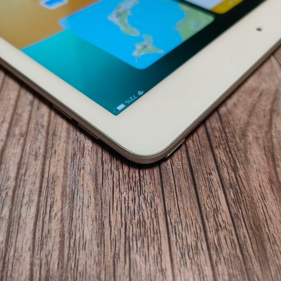 iPad 第7世代 32GB シルバー 新品近い