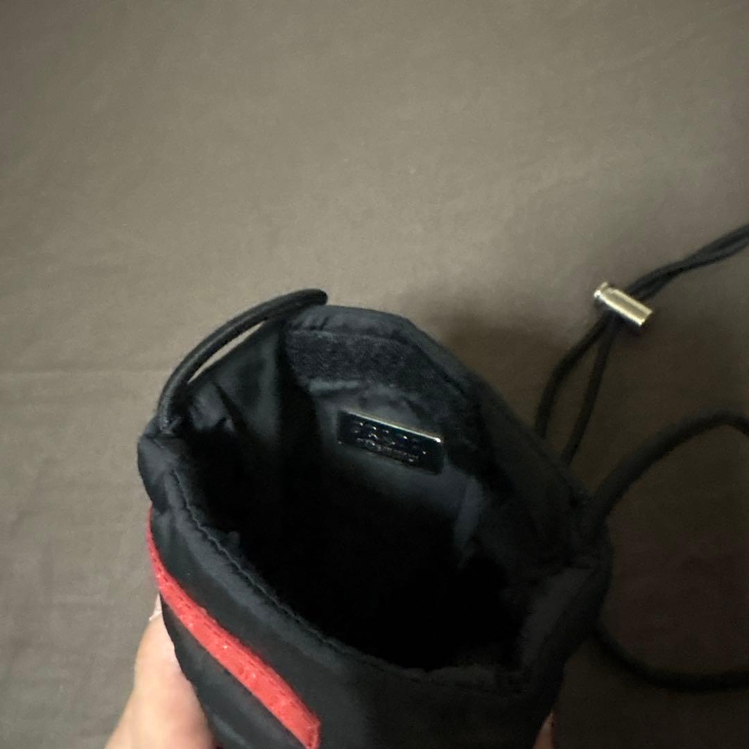 プラダ サコッシュ