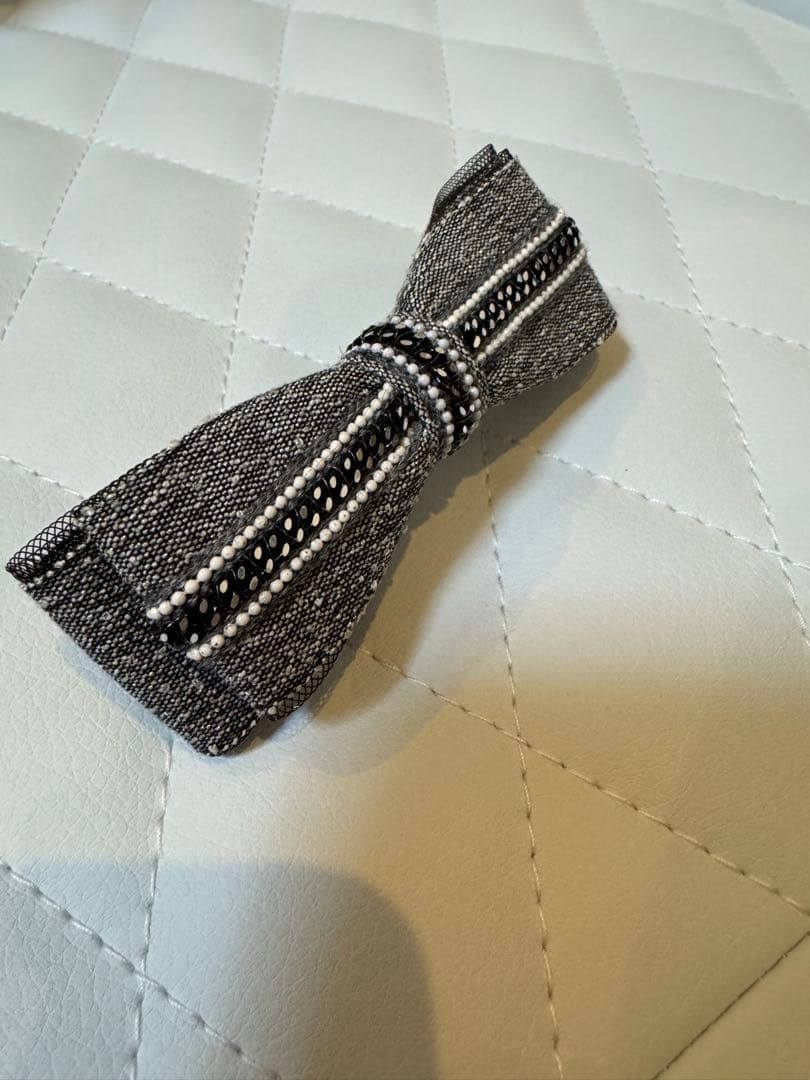 アレクサンドルドゥパリヘアバレッタ　ビジュー×レース×モノトーンデザイン