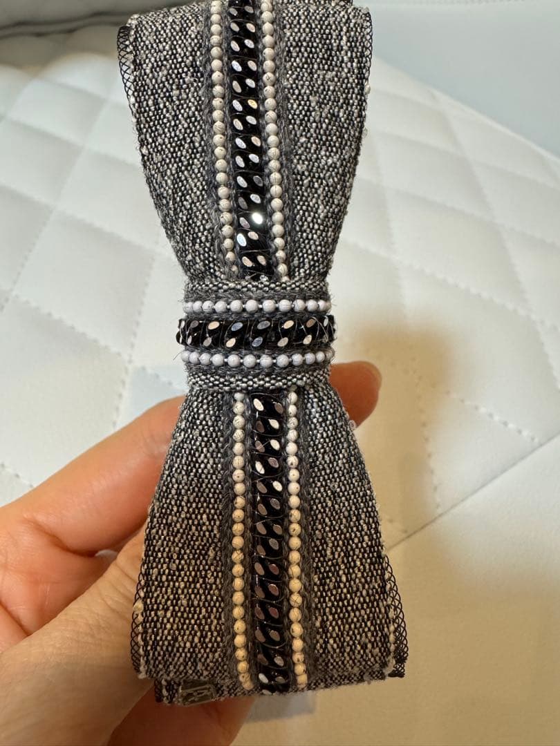 アレクサンドルドゥパリヘアバレッタ　ビジュー×レース×モノトーンデザイン