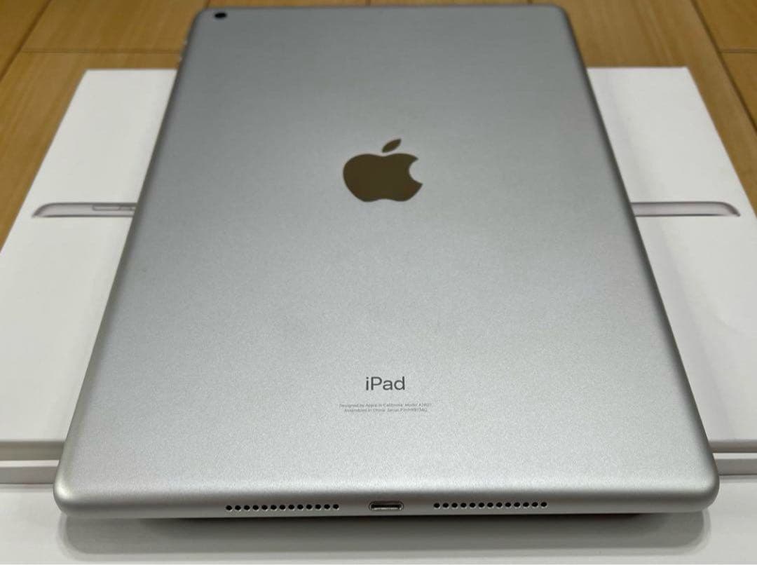 【美品】Ipad第9世代64Gb Wi-Fiキーボードとカバー付き