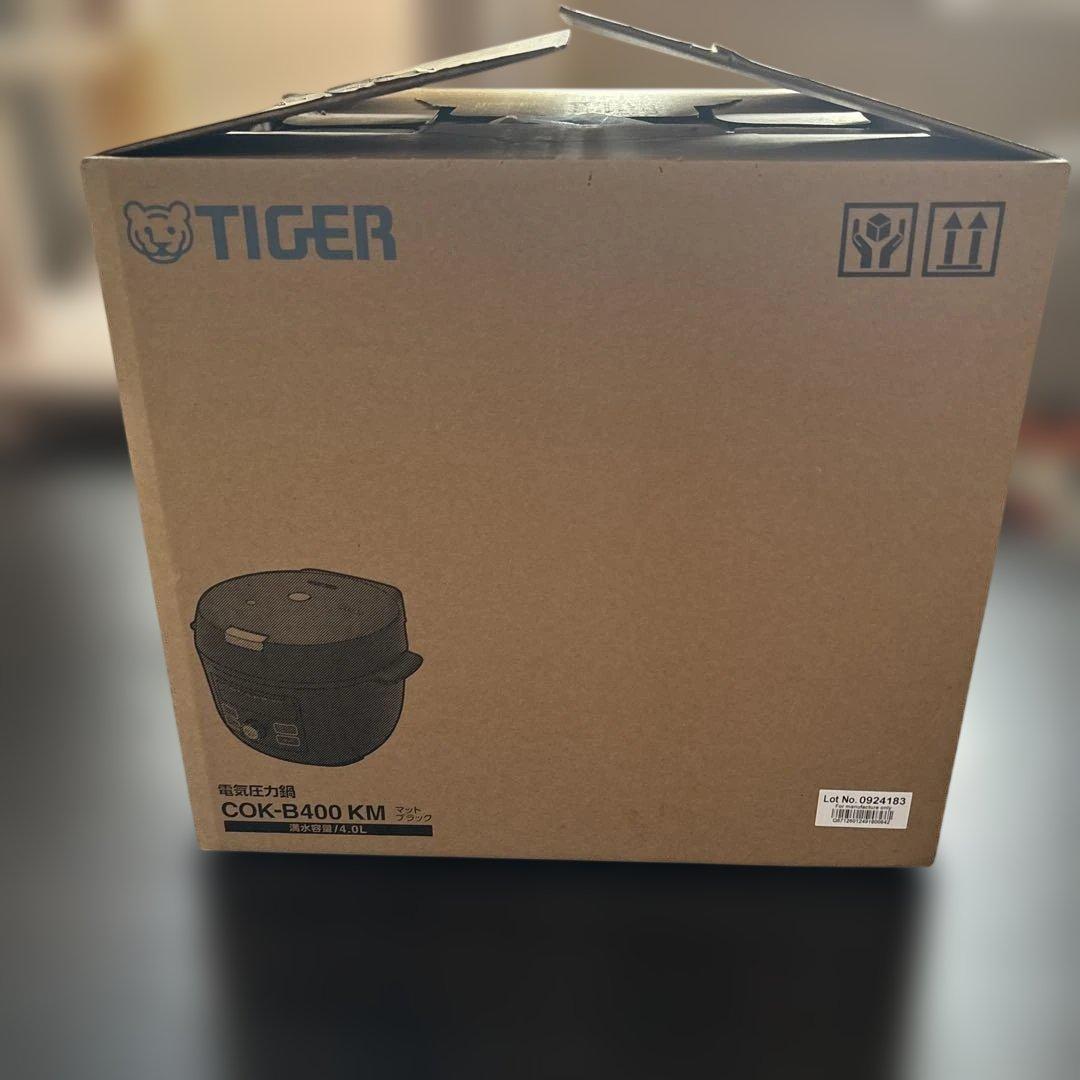 【美品】タイガー TIGER COK-B400 KM 電気圧力鍋　24年製