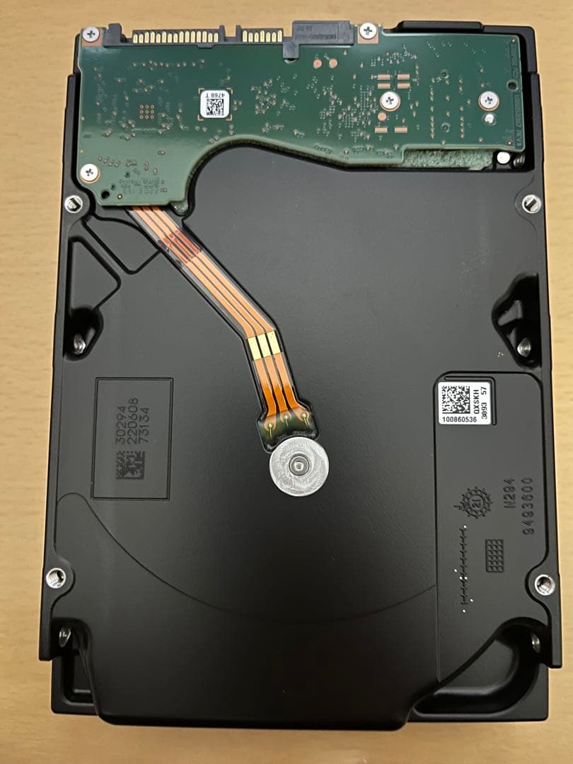 Seagate Exos X18 18TB 内蔵型HDD