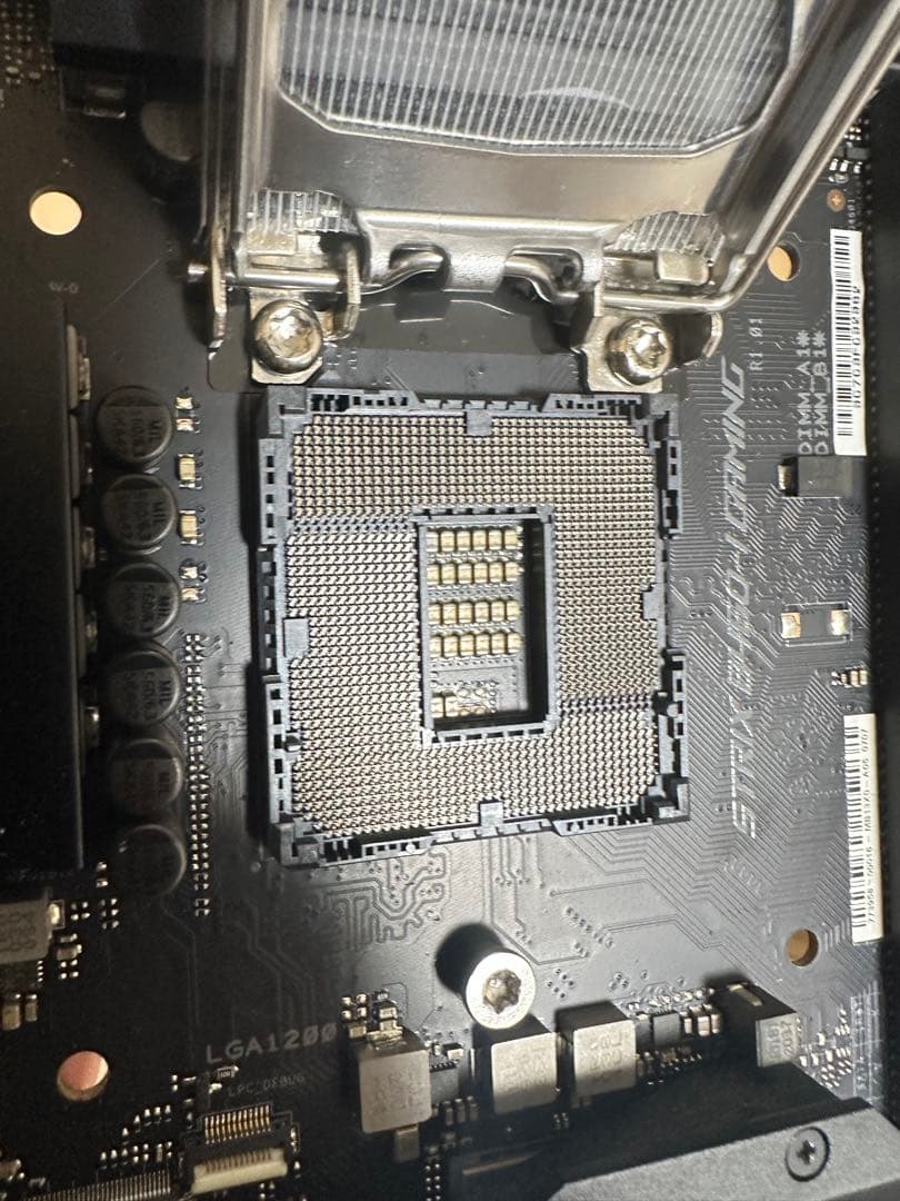 た*る様 ROG STRIX B460-I GAMING Mini-ITX マザ