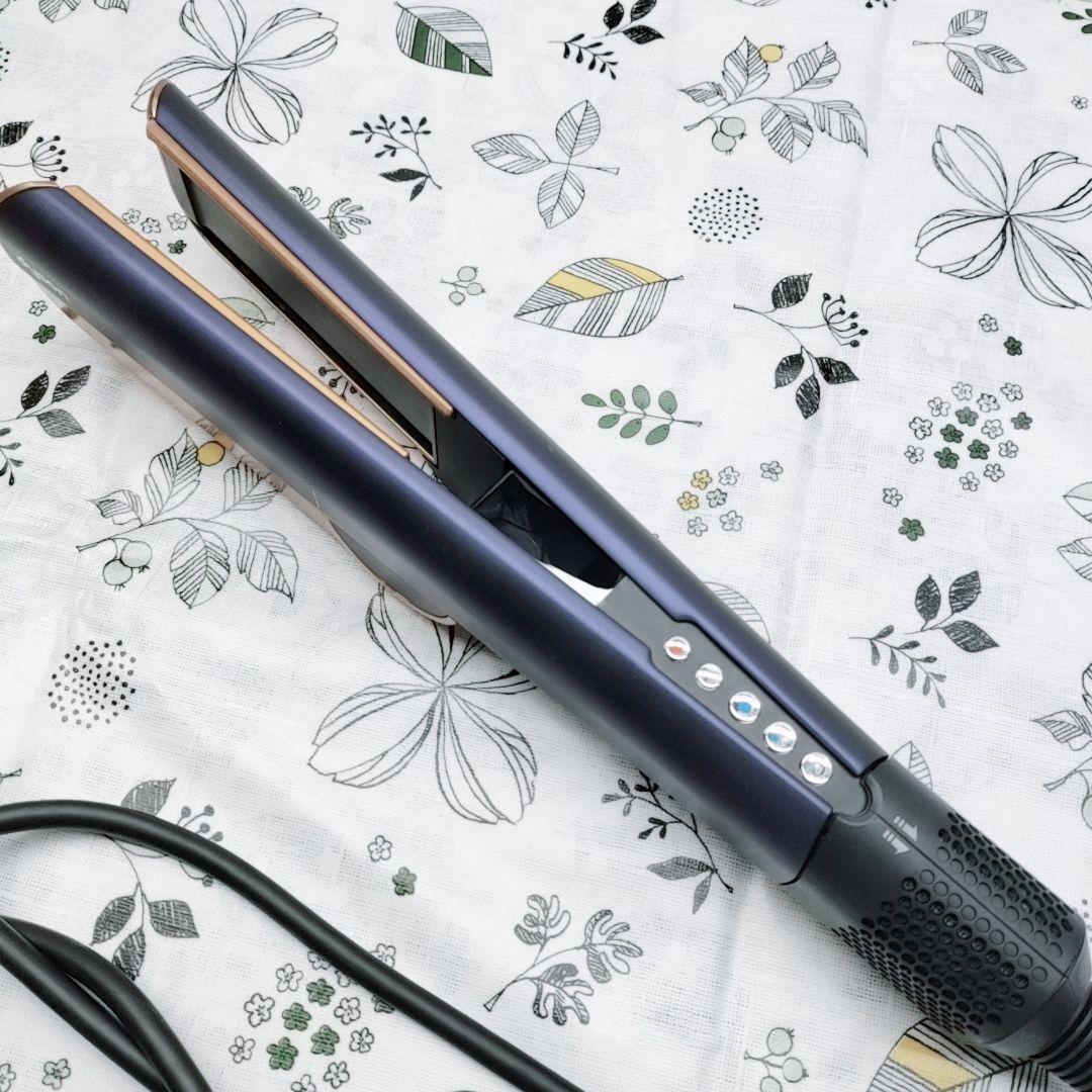 ほぼ未使用⭐️最新モデル ダイソン ストレイトナー ドライヤー ストレート