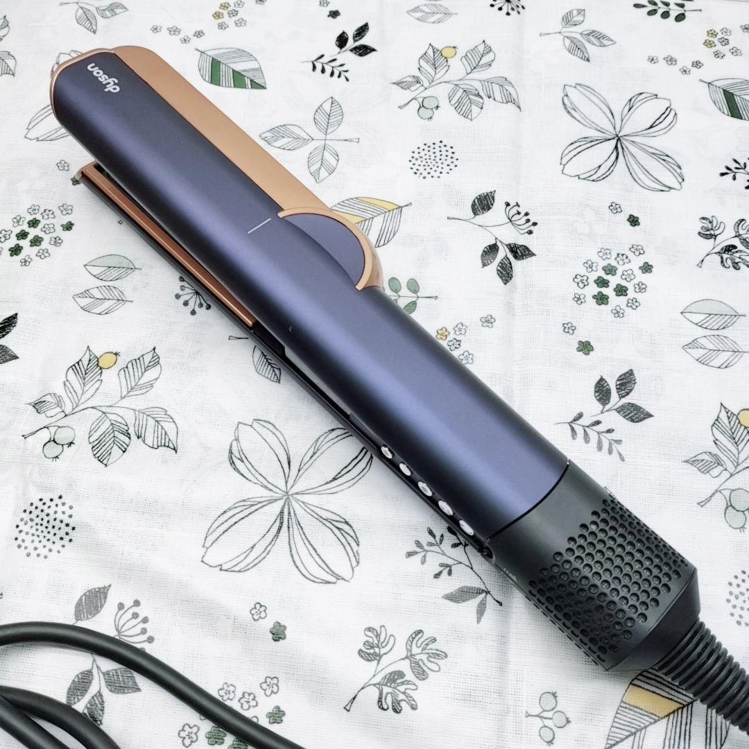 ほぼ未使用⭐️最新モデル ダイソン ストレイトナー ドライヤー ストレート