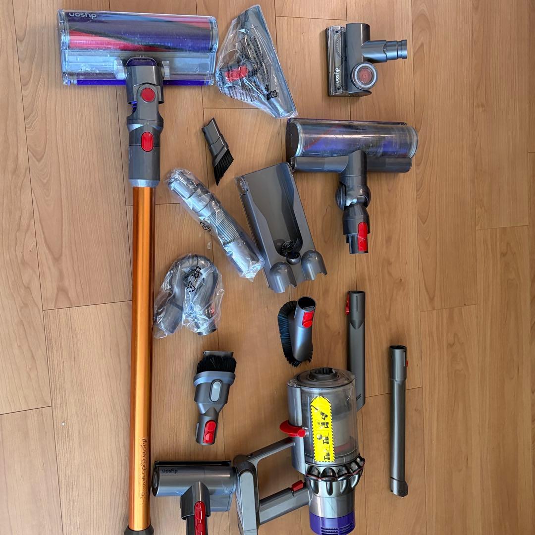 Dyson V10 コードレス掃除機 各種アタッチメント付き