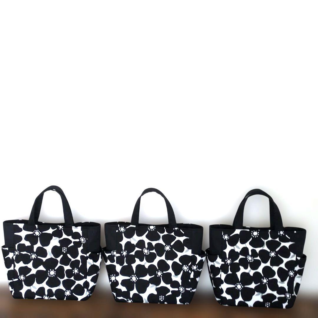 ハンドメイド　サイドポケット付き トートバッグ　花柄