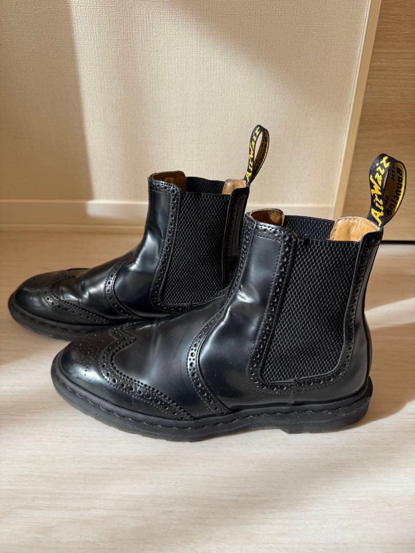 【美品】ドクターマーチン　サイドゴアブーツ ウイングチップ　レザー　26センチ