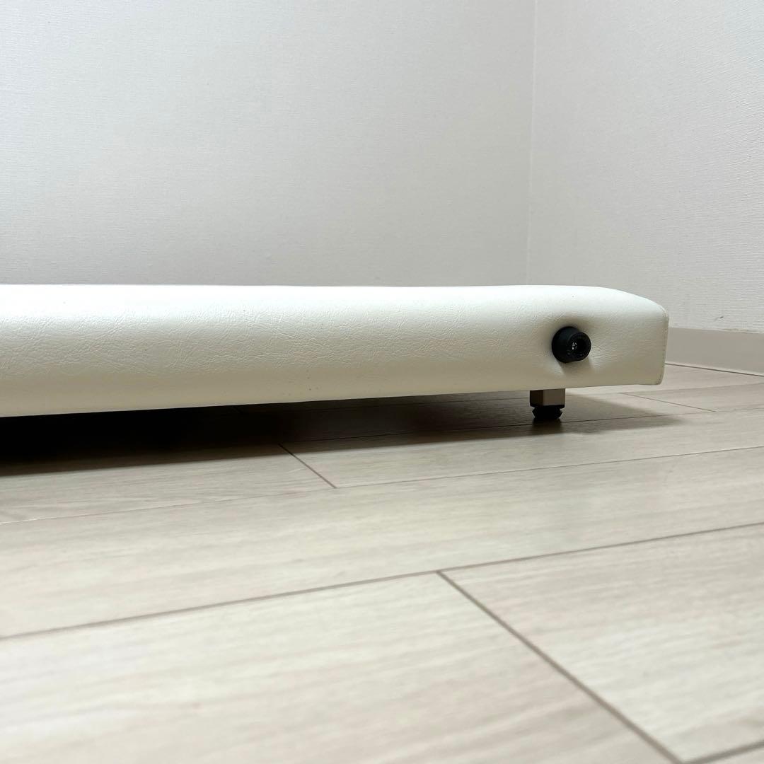 未使用品　折りたたみ式ポータルベッド施術用