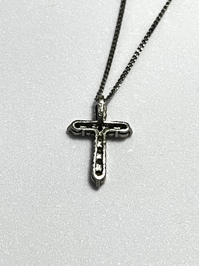 y*2様 プラチナ クロス ペンダント ネックレス