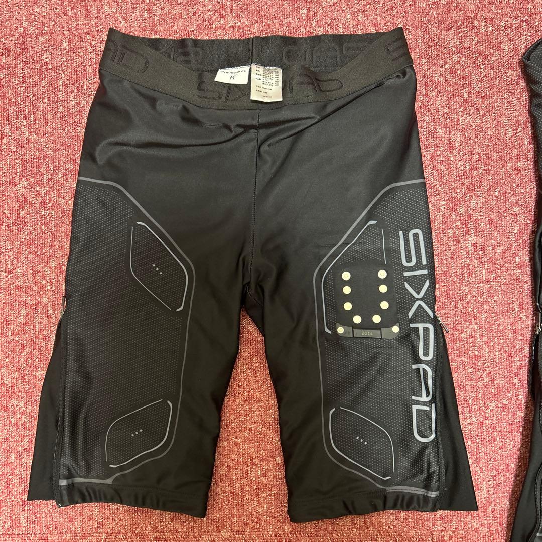 SIXPADパワースーツ　レディース　上Sサイズ下Mサイズ