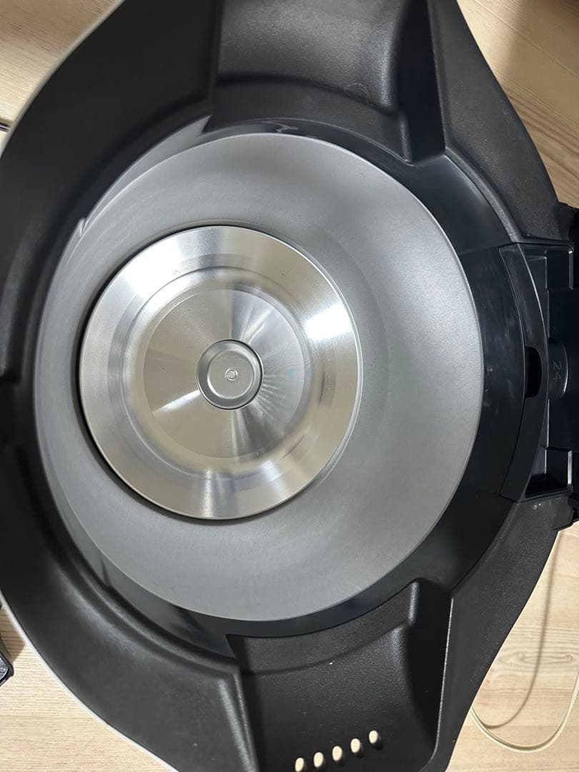 SHARP KN-HW24E-W ヘルシオ 電気調理鍋 無水鍋 2.4L