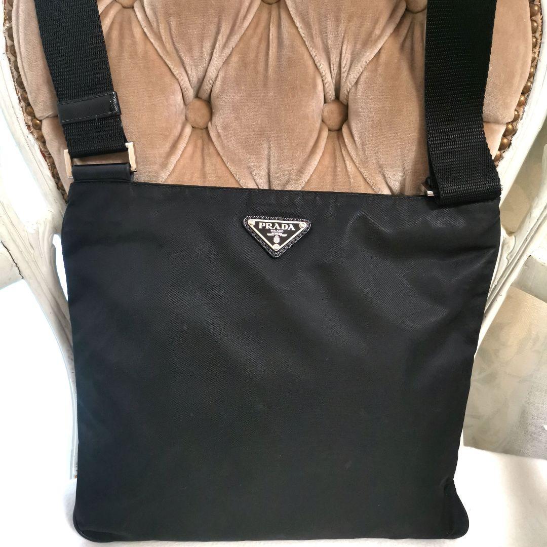 【良品】プラダPRADAサフィアーノ斜めがけショルダーバッグ黒 鑑定済!