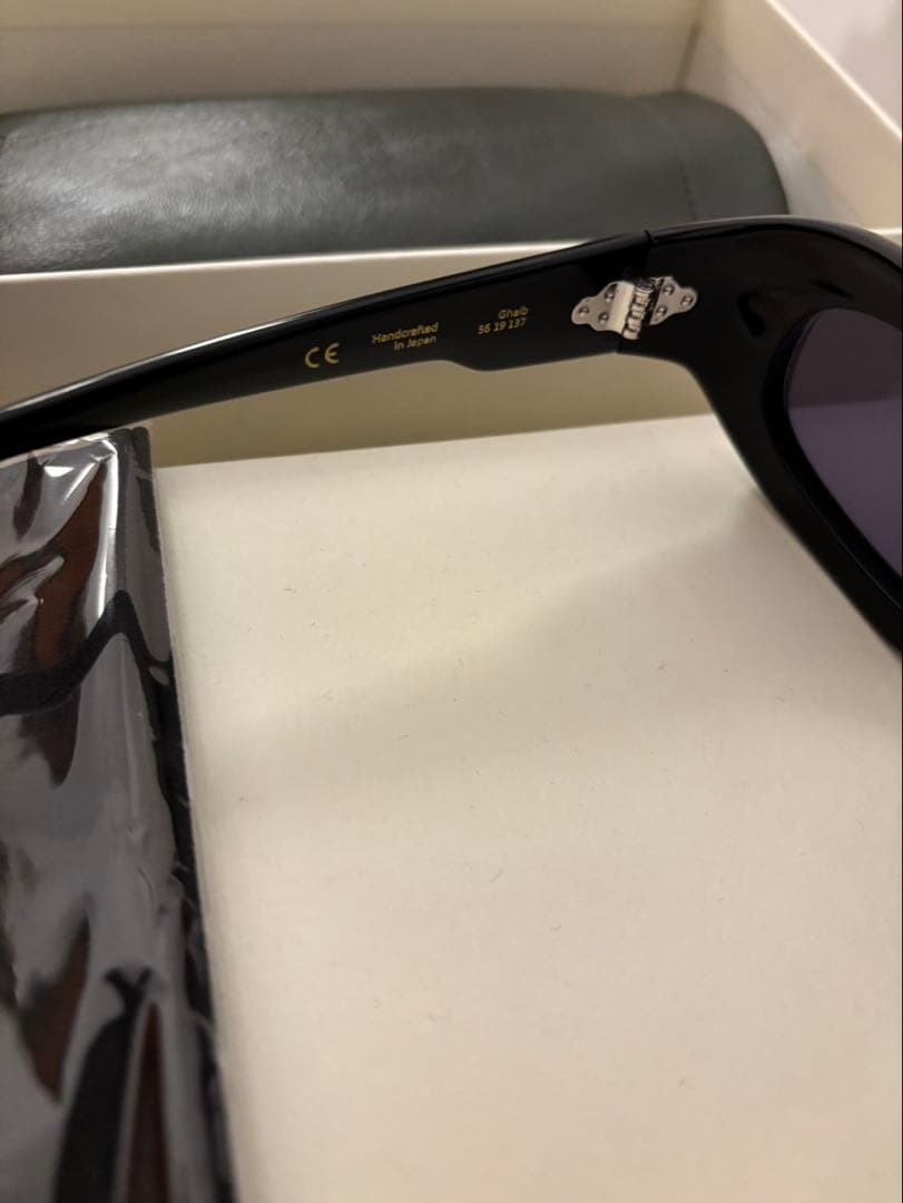 Port Tanger ブラック サングラス