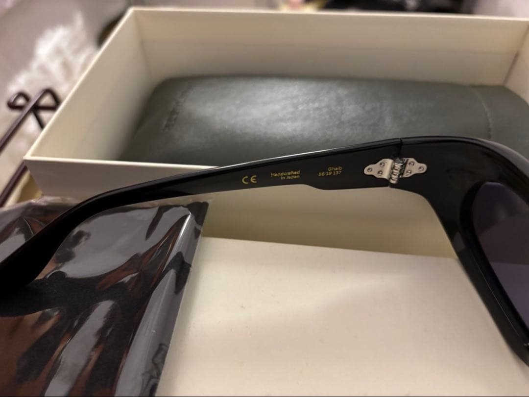 Port Tanger ブラック サングラス