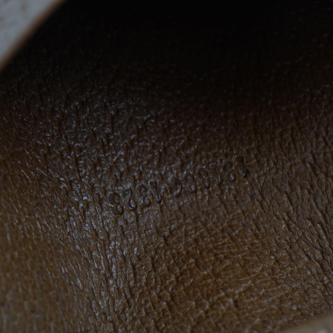 ほぼ未使用品　GUCCI グッチ　名刺入れ　カードケース　GG柄　シマライン