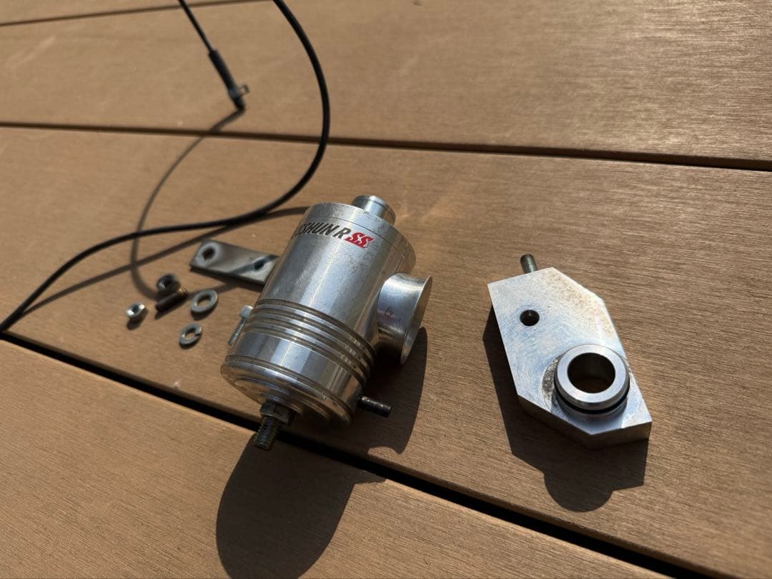 テイクオフ　ブローオフバルブ　スペーシア