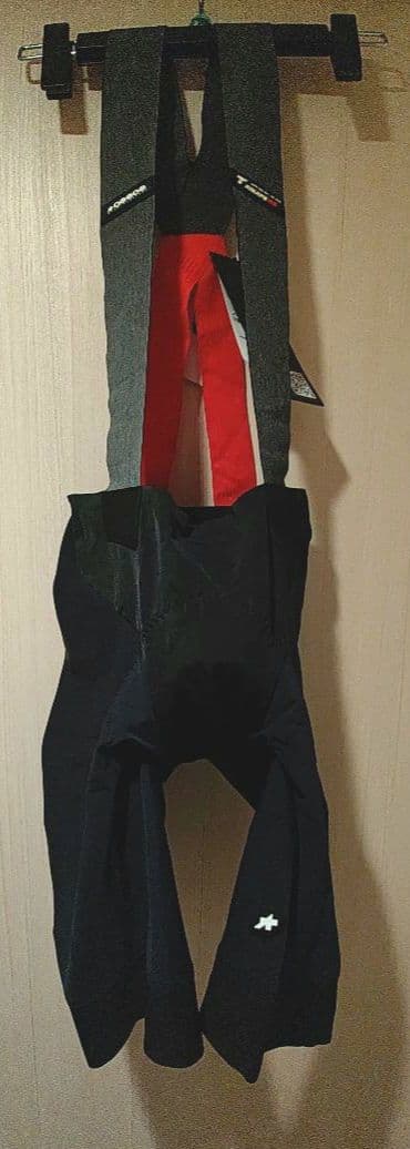 新品未使用・ASSOS EQUIPE RS BIB SHORTS S9 Mサイズ