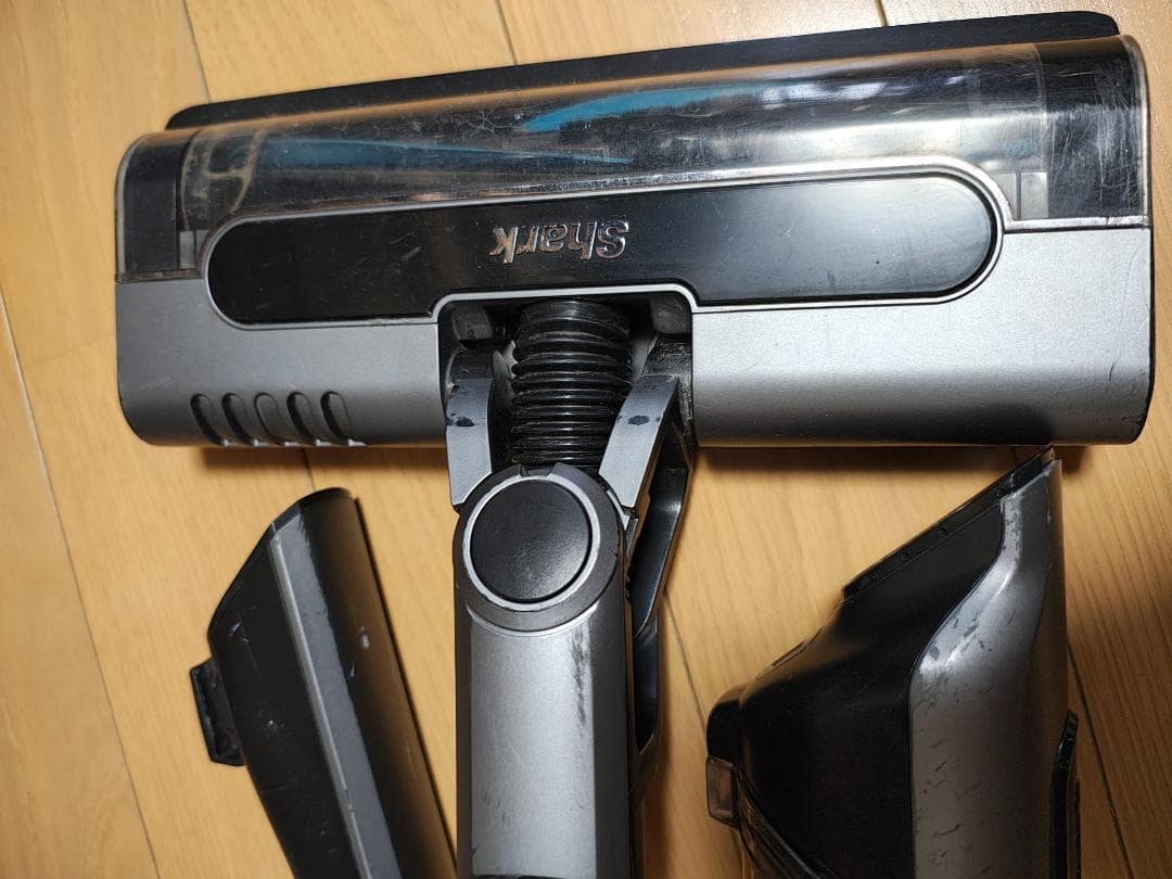 シャーク★コードレスクリーナー★CS401JGR★バッテリーの状態良好★2