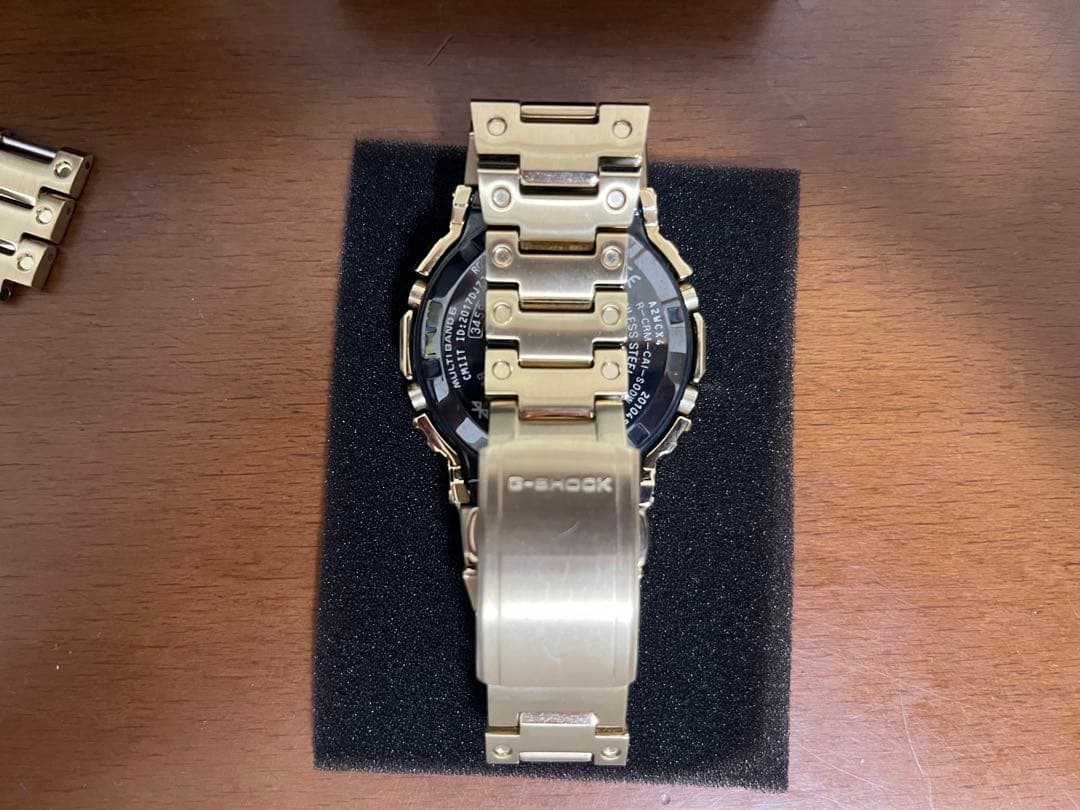 【⭐️値下げ⭐️美品】G-SHOCK GMW-B5000 ゴールド腕時計