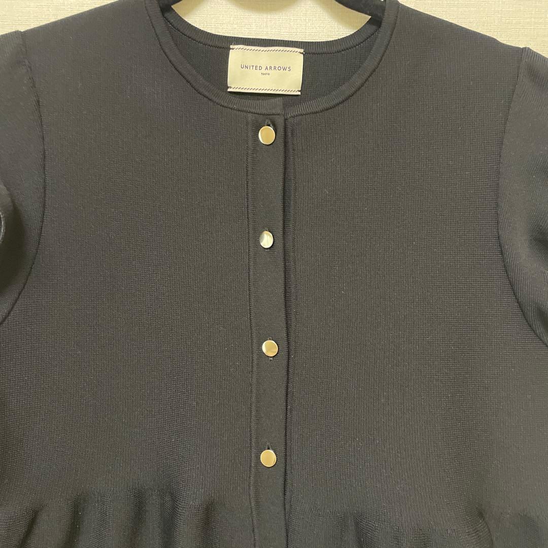 【美品】アローズ　ペプラム フリルスリーブ ニットベスト　ブラック