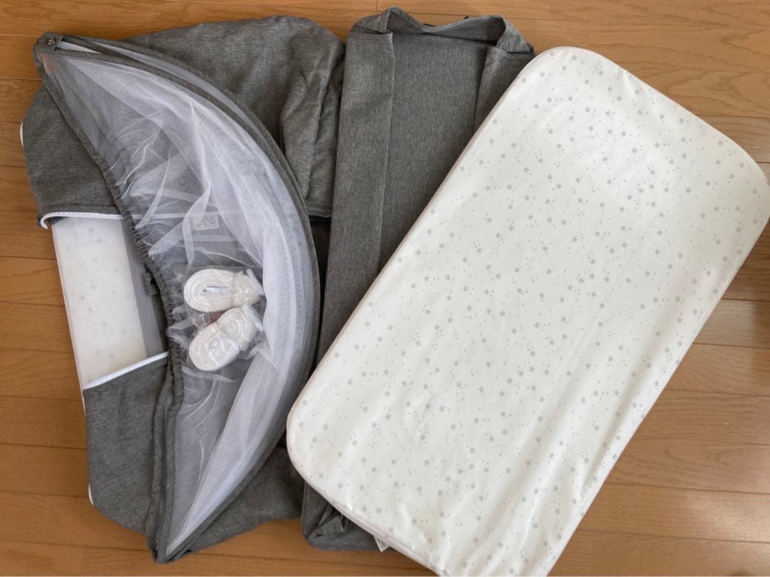 【美品】HZDMJ折りたたみベビーベッド グレー