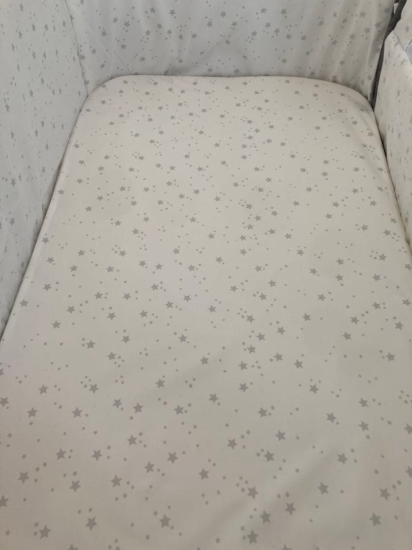 【美品】HZDMJ折りたたみベビーベッド グレー