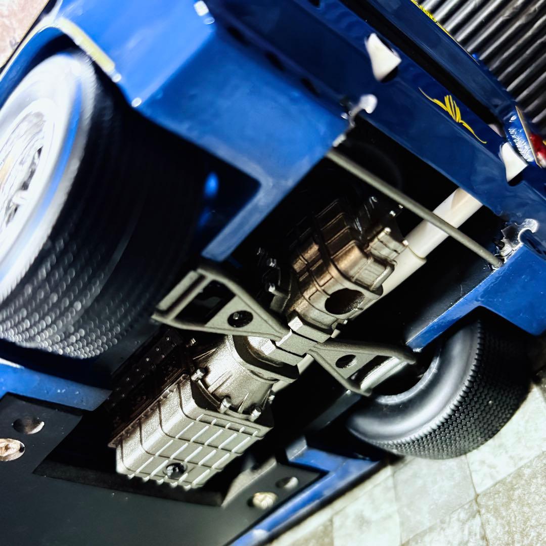 ショーケース付属 1/18 Spark ローラT70 Mk.3B GT 1969