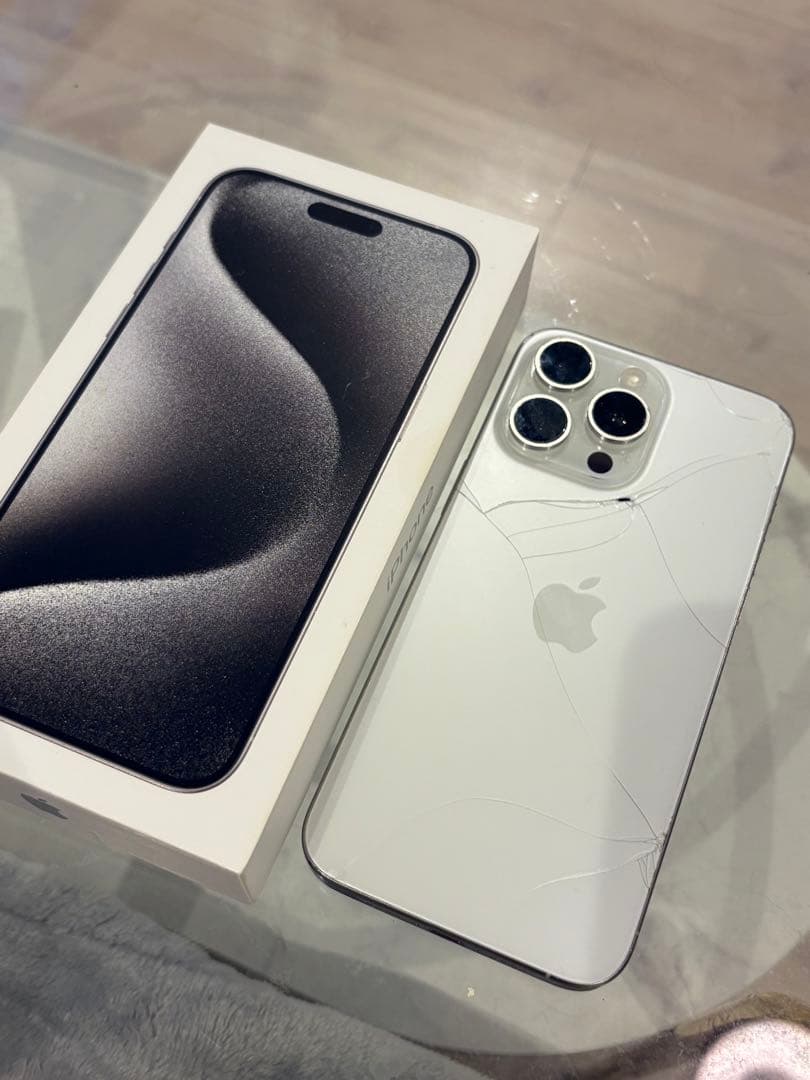 最終値下げ　Apple iPhone 15 Pro Max ホワイト　訳あり