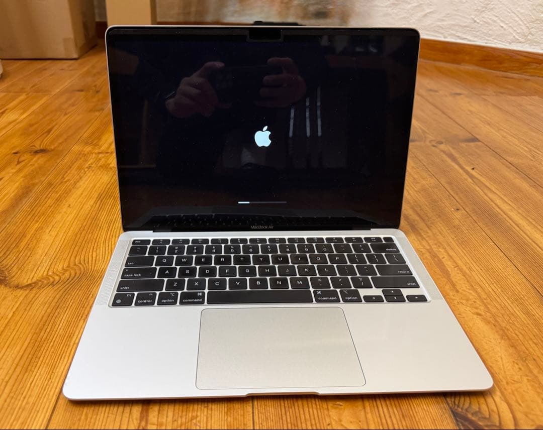 L*n様 歳末特価 MacBook Air M1 (2020) シルバー【箱・付
