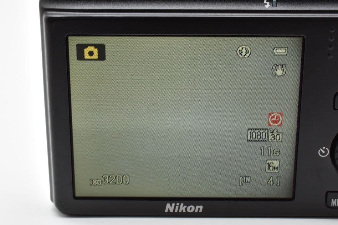 Nikon coolpix S6300 シルバー