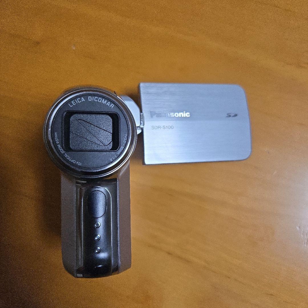 Panasonic SDR-S100 ビデオカメラ 本体 純正バッテリー·充電器