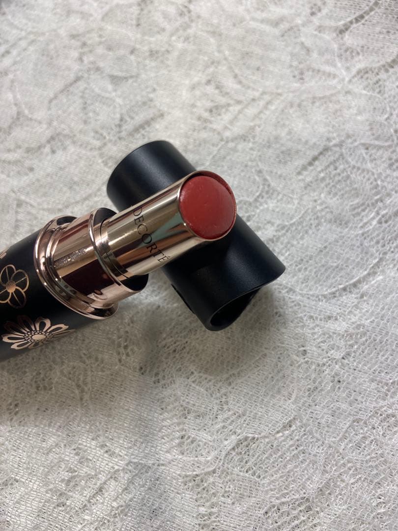 コスメデコルテ クリスマスコフレ 2025アイシャドウ+リップ+ポーチ3点