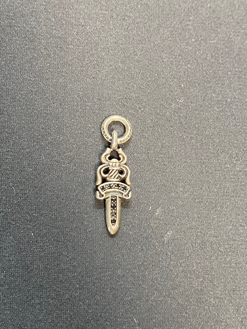 クロムハーツ　シルバーダガーチャーム　両面ブラックダイヤカスタム　ギャランティ