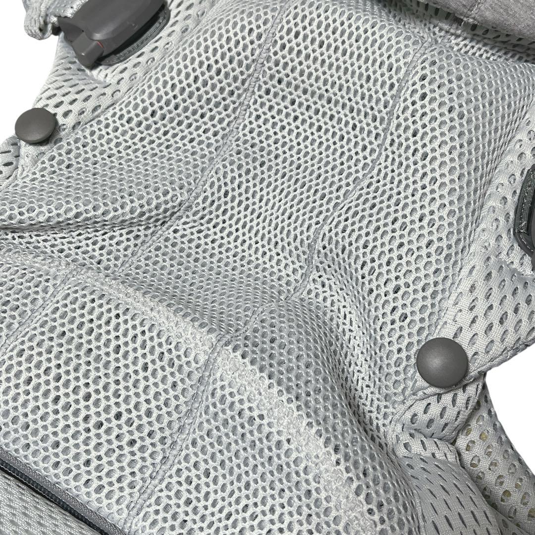 【極美品】ベビービョルン 抱っこ紐 ハーモニー エアリーメッシュ シルバー