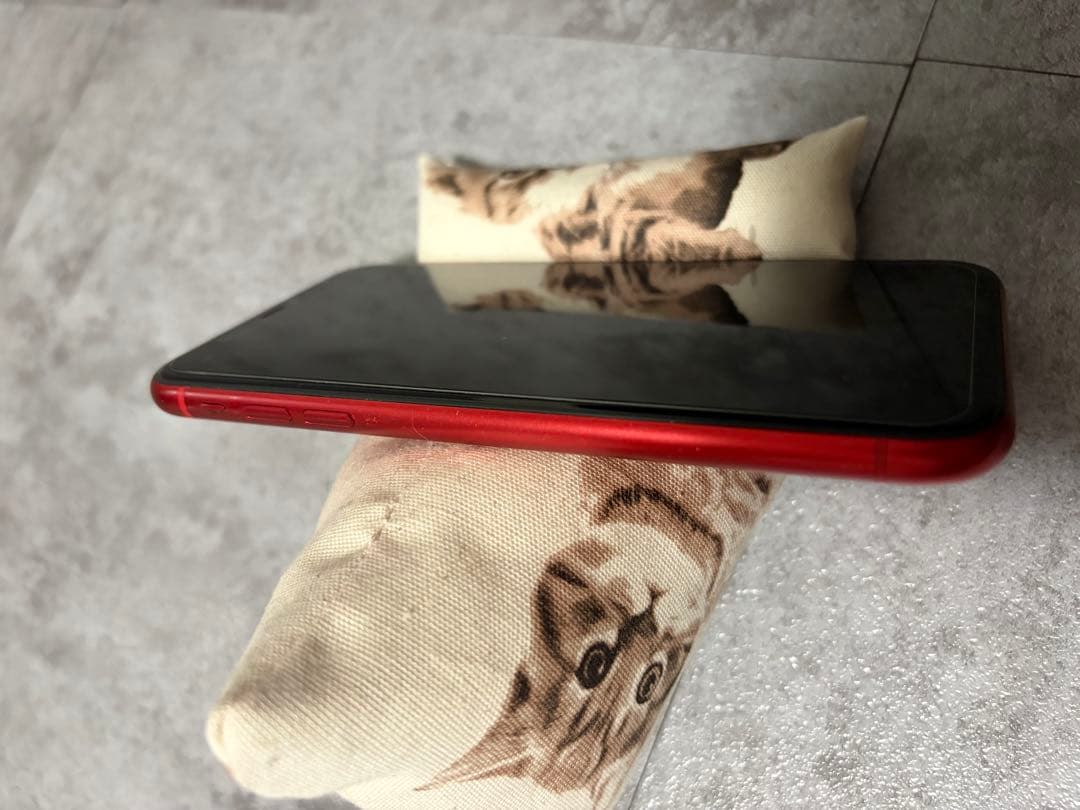 Apple iPhone 11 (レッド) 本体128GB修理歴無