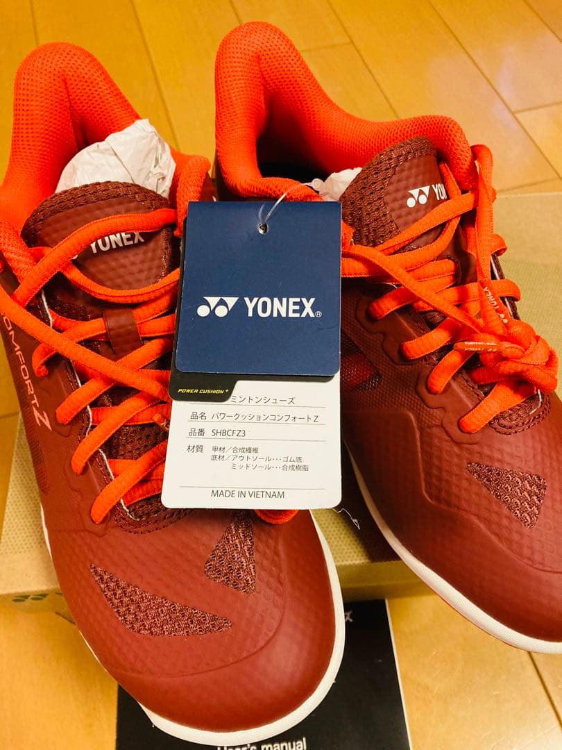 続SALE‼️24cm YONEX COMFORZ Z バドシュー　レッド
