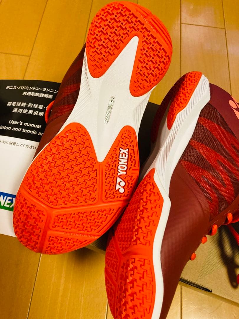 続SALE‼️24cm YONEX COMFORZ Z バドシュー　レッド