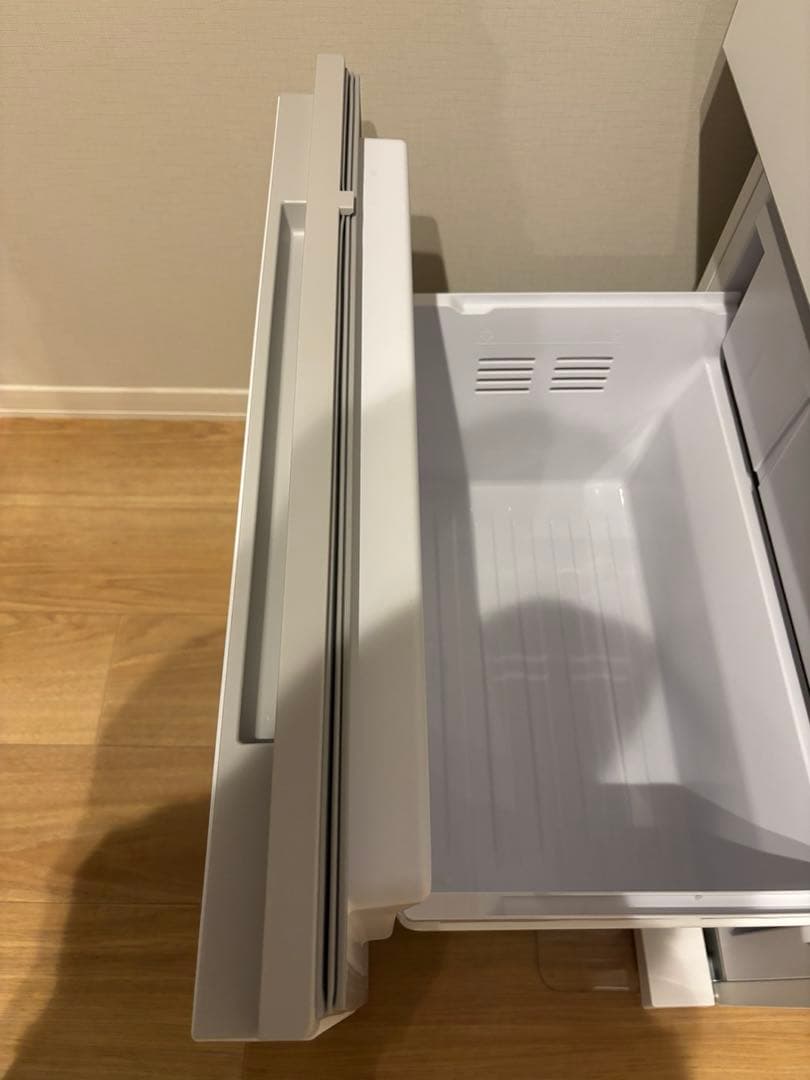 Panasonic 冷凍冷蔵庫 NR-C33ES2-W形 2025年製