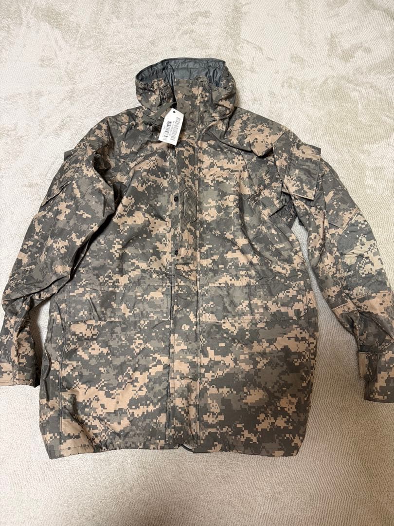 ECWCS デジタルカモ ゴアテックスパーカー 米軍放出 新品未使用