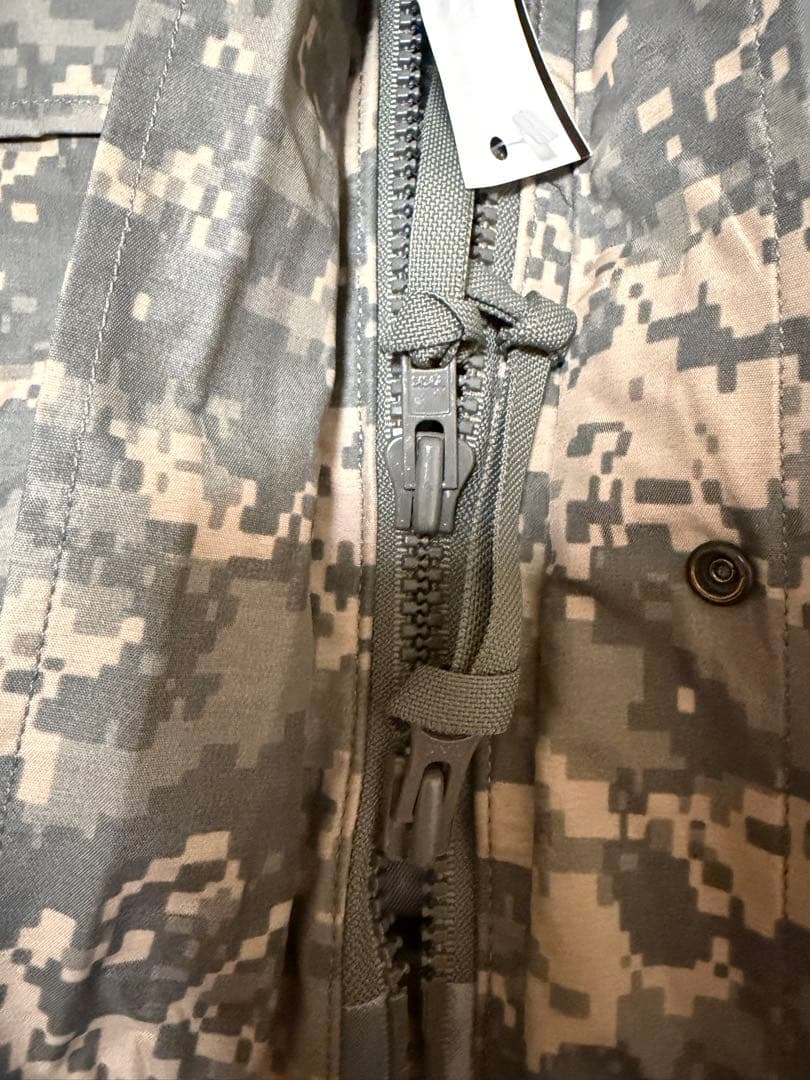 ECWCS デジタルカモ ゴアテックスパーカー 米軍放出 新品未使用