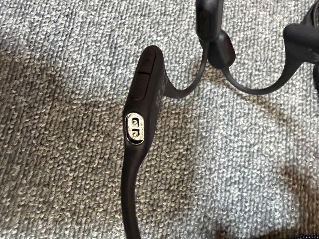 SHOKZ OPENRUN PRO骨伝導イヤホン ケース付きブラック